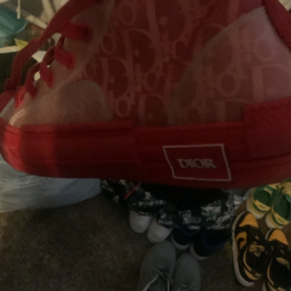 Red dior ( real ) - Picture 2 of 2